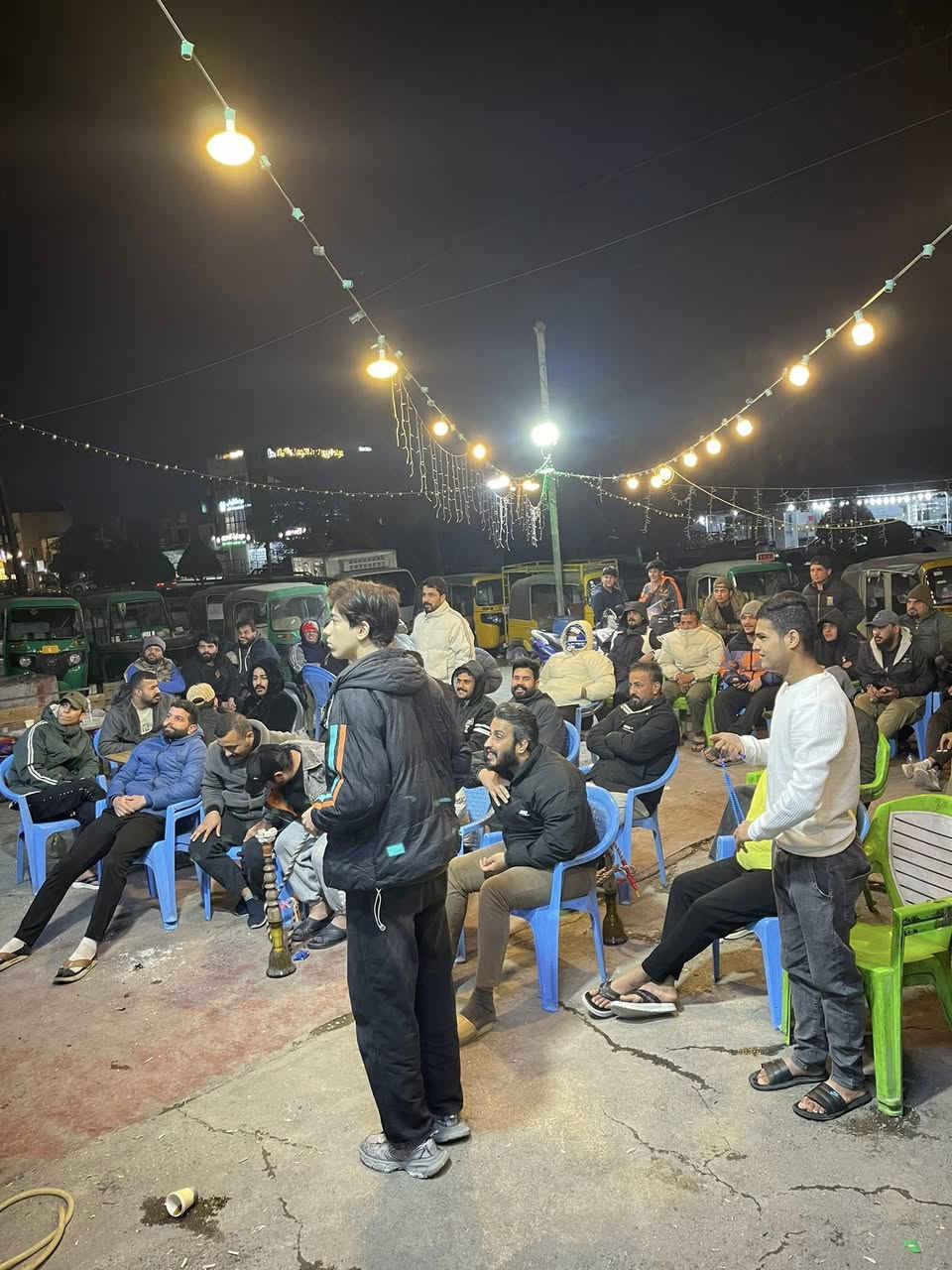 سلام عليكم من رخصت أدمن كوفي البيع هيّا ولكاع يعني متفع يجار الموقع فول شرط شغل خار من الله ولكوفي معروفة أنطيك مفتاح جاهز شغال يعني كبل وارد ورباح مكان مدينة الصدر شارع  داخل قرب مستشفى شهيد الصدر رقمي ***********
