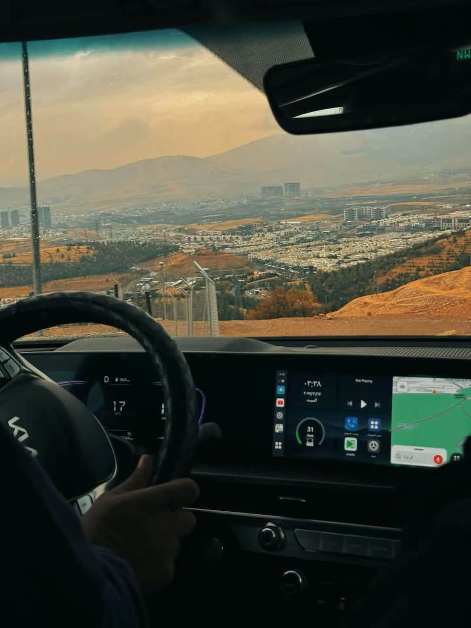 للبيع كيا تيلورايد موديل 2025 بحالة ممتازة جداً، استخدام شخصي، سيارة نظيفة جداً وجاهزة للاستخدام، بدون أي مصروف.

📋 المواصفات:

* ✅ موديل: 2025
* ✅ رقم: أربيل خصوصي
* ✅ اللون: أسود
* ✅ الممشى: 50,000 كم
* ✅ محرك 3.8 لتر V6 بقوة 291 حصان
* ✅ ناقل حركة أوتوماتيك 8 سرعات
* ✅ تشغيل عن بُعد (Remote Start)
* ✅ دخول ذكي (Smart Key)
* ✅ تشغيل بالبصمة (Push Start)
* ✅ فتحة سقف
* ✅ جنوط ألمنيوم 20 إنش
* ✅ مقاعد جلد
* ✅ تدفئة للمقاعد الأمامية
* ✅ مقعد السائق كهربائي
* ✅ شاشة معلومات وترفيه
* ✅ كاميرا خلفية
* ✅ حساسات أمامية وخلفية
* ✅ مثبت سرعة
* ✅ نظام المحافظة على المسار (Lane Keep Assist)
* ✅ تحذير النقطة العمياء (Blind Spot Monitor)
* ✅ تكييف أمامي وخلفي

💰 السعر: 28,000 دولار (قابل للتفاوض)

📞 للاستفسار: ***********

سيارة نظيفة جداً، استخدام شخصي، جاهزة للفحص بأي مكان،
