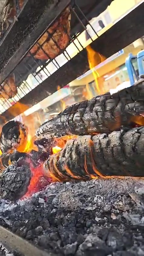 السلام عليكم أهلنه وناسنه الطيبين
سمك 🐟🐟🐟🐟مسكوف 
مع العنبه وطرشي 
وتمن احمر 
دجاج حي على الفحم 
العنوان مدخل B  الجديد مجاور علوه ليمونه 
***********واتساب

توجد خدمه توصيل
