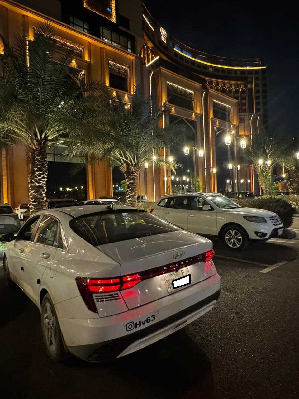 اكسنت 2024 خليجي رقم بغداد   مميز

تحكم استيرن فول 

فتحة سقف 

شاشة كبيرة 

حساس خلفي 

شاحن واير ليس 

تبريد قطعتين 

مري شفط واشاير بالمري 

ويل كب والاسبير منازل 

باقي المواصفات معروفة 

السيارة جديدة وبدون صبغ  بيهه بارد خفيف بالجاملغ السائق وتكحيل بسيط بحافة البنيد 

للبيع بسعر 14500$ بيهه مجال بسسسيط

الاتصال على هاتف ***********

العنوان /بغداد
