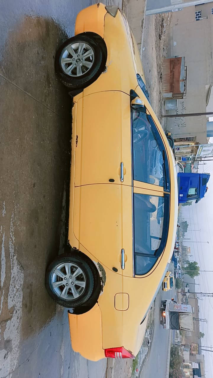 ليفان 620 /2011 بدون ضرر بدون معجون ضررها إلي بصوره فقط مبدل بدنا بدون دواخل شواصيها حيل نضاف تكمها تخبل مكينا صار شهر من شديتها كهربائيات كلها شغالا كابون ورقي متوقف / تريد وكالة تريد تحويل السعر 30 وبيها مجال/***********

