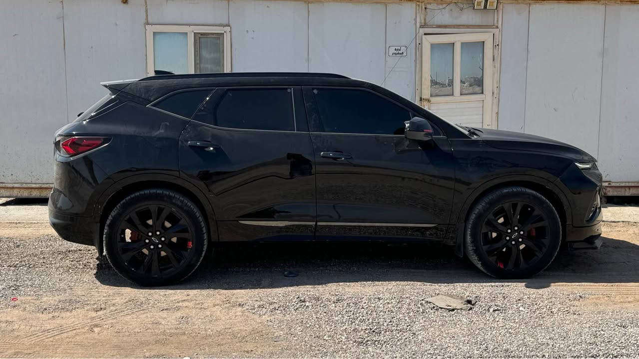 شفروليه بلايزر فئة RS فور ويل موديل 2021
السيارة ماشية 125 الف كيلو متر مو ميل  
السيارة محرك 6 سلندر 3600
حادث السيارة موضح بالسونار فقط تبديل بنيد حادث سطحي 
بالبنيد فقط بدون ايرباك كفاله الجسور و الشواصي و اللغود
طاحت عليها دراجة موجوده بالصور وصلحته pdr
كشنات كهرباء امامية السائق و المقعد الامامي 
الكشنات جلد اسود مطعم باحمر يجي بفئة RS فقط 
السيارة مغلفه نانو بي بي اف ضمان 10 سنوات 
مغلف  اسود طافي ابو الشذره 
عليها تغليف عازل صوت من شركه باور عراق 
السنوية باسمي شرط التحويل بدون وكاله  
جام اوتو
صندوك كهرباء 
ابل كار بلي و اندرويد اوتو 
طخم تاير بريلي مشدود عليها  بعده بحاله الوكاله  
لد نهاري 
رادار امامي مانع تصادم اوتو بريك
رادار المناطق الجانبية 
هوك خلف
سبير مانازل
رادار خلفي وحساسات 
ويل 21 اسود 
السيارة بلاك ادشن 
اللايت لد ليزر ضمان الا يسوي الشارع نهار 
عينة الدشبول عدادات رياضية وبيها شاشة
بردة خلفية بالصندوك 
ارضيات ربر اصليات مال السيارة 
السيارة جاهزة وكاملة من كلشي مسويلها ادامة كامله ماتصرف عليها ربع دينار 
السعر 225$ 
مكاني البصرة البصرة, العراق


**إذا كنت صاحب هذا الإعلان وتريد حذفه لأي سبب، رجاءا أرسل رسالة إلى الدعم الفني**