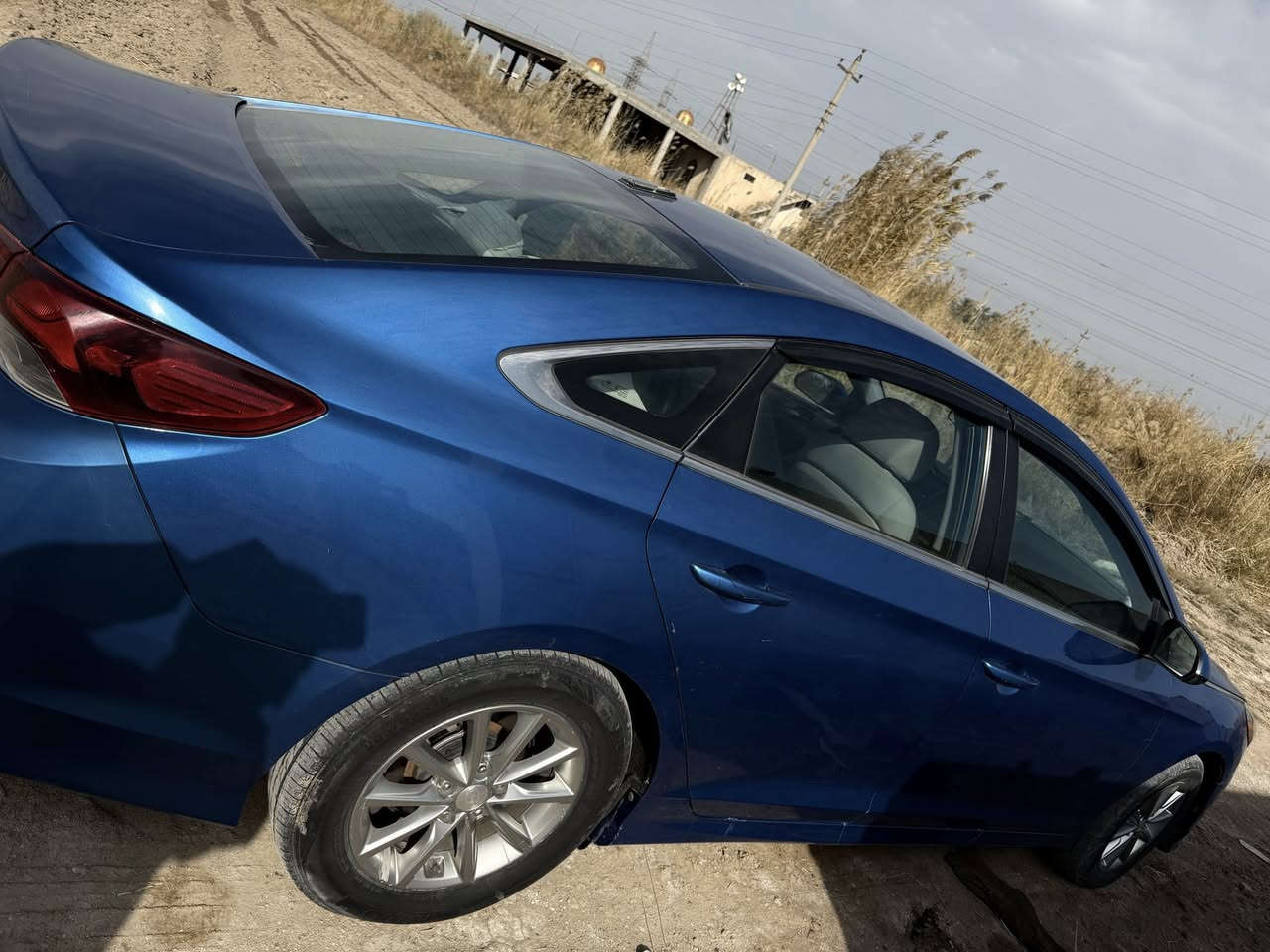 السلام عليكم من رخصت الادمن سوناتا 2018وارد امريكي سياره جديده ربع متصرف عليه والله رقم سليمانيه مواصفات عاديه رادار بلمري فول تحكم استيرن 3وضعيات قياده بيه 2قطعتين صبغ  بنيد وجاملغ خلفي السعر128 وبيه مجال***********/ ‭٠٧٥١ ٩٨٧ ٤٩٠٥‬ واتساب وتصال العنوان بغداد المحموديه
