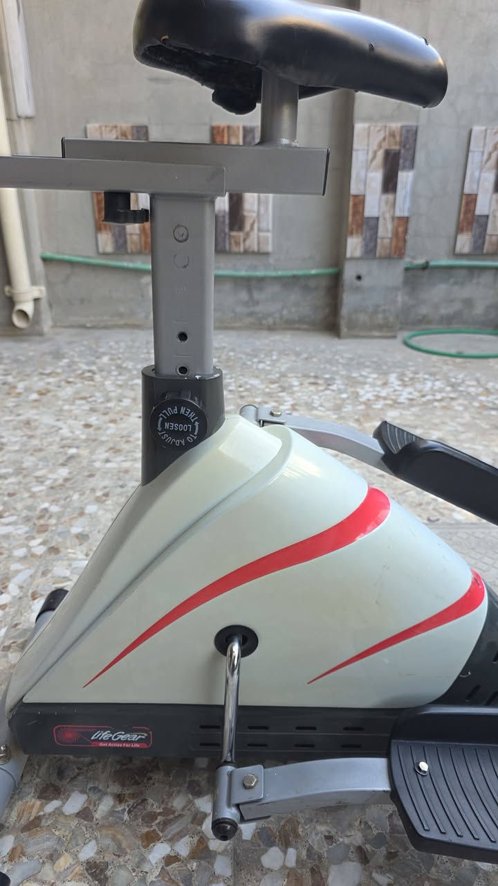 جهاز اوبتكل جديد
استعمال منزلي  اقل من شهر ونظيف حيل 
يتحمل وزن 150 كيلو 
قابل للتفكيك ويصير حجمه صغير يعني سهل النقل أو التخزين 
السعر 100 الف وبيه مجال للشراي 
المكان بغداد الدورة 
للاستفسار ***********
