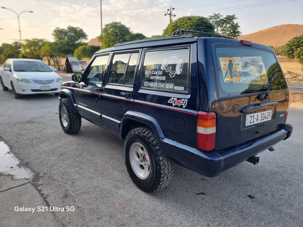 جیب مۆدیل 2001 سعر58
گیڕو مکینەو اکسل دەبل اکسل
کارەبای تەبرید هەموی بەشەرت
وەکالەت بەناوی خۆمەوەیە تایەی تازەیە
 سەنەویتازەیە کامل بۆیاخە سەقفی اوەی دیاری م
کردووە مەعجونە سعری   58
***********
*********** السليمانية, العراق
