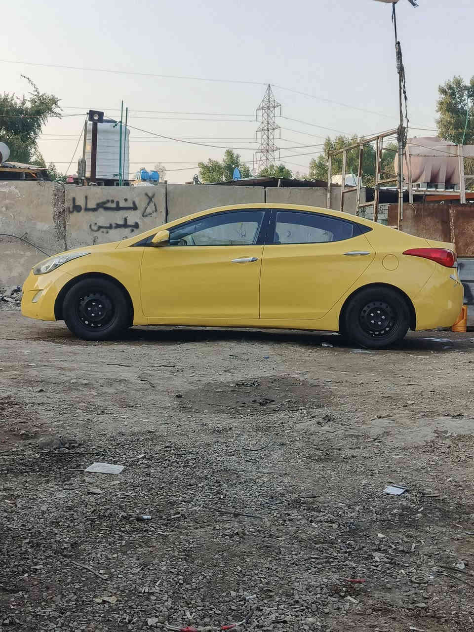 سلام وعليكم النتره 2012 خليجي بدون ضربه
سياره كير مكينه كفاله مكينه  
سياره مامشتغلين بيها صالها سنه عدنه 
مكينه جي دي اي حاويه شاديلها 
مكان دوره ابدشير رقم ***********
سعر (100) وبيها مجال
