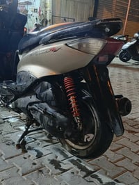 سكنس نثيه للبيع الدراجه مكينته مجفته سابقا وحاليا الدراجه شغاله وكلشي ...