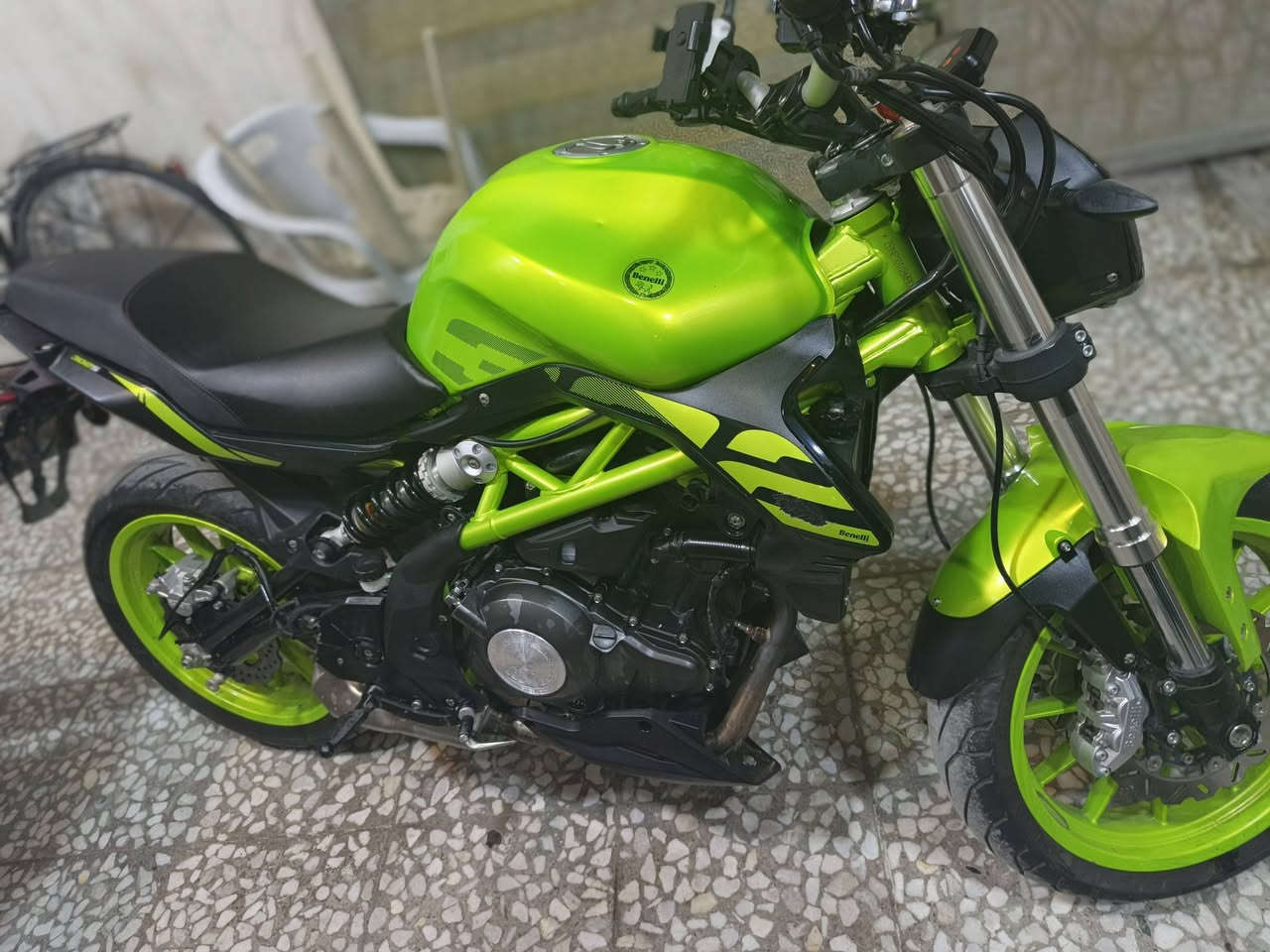 بينلي 302cc بطح ثنين بستم سرعه قصوى 176km الدراجه اخت زيرو موديل 22 اغلب وقت واكفه محرك  كفاله  لونه اخضر مميز الدراجه عليها ادامه كامله بشركه ودهن جديد ايضا دراجه بسمي وهزه جديده يعني شغل وطلع وبل عافيه عل ياخذها سعرها 35وبيها مجال اتصل وبيك خير وتدلل رقمي 7762487527 مكاني بغداد اعلام


**إذا كنت صاحب هذا الإعلان وتريد حذفه لأي سبب، رجاءا أرسل رسالة إلى الدعم الفني**