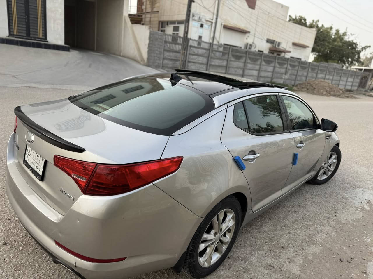 السلام عليكم . اوبتيما 2013 وراد امريكي رقم كربلاء مداور ثاني يوم . بيه صبغ بنيد وجاملغ ولباب خلفي .محرك 2400 موصفات سياره فول واحد ع واحد سياره جديده تخم تاير حداديه صدر جديد داخل جلد ونضيف مدوشمه اني تبربد تدفئه سياره كامله ع اخر حبابه السعر 110 وبيه مجال بسيط عنوان بابل قرب سيطره لاثار اتصال ***********
