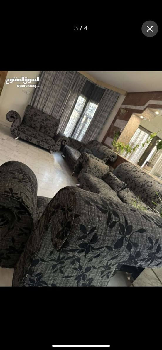 تخم عنوانه حي الخضراء سعر 700وبيه مجال 
***********
