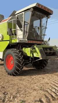 للبيع  حاصده كلاس مديل(2003)  وضع شركه جديد جد 
رقم ربيل الاستقسار***********
