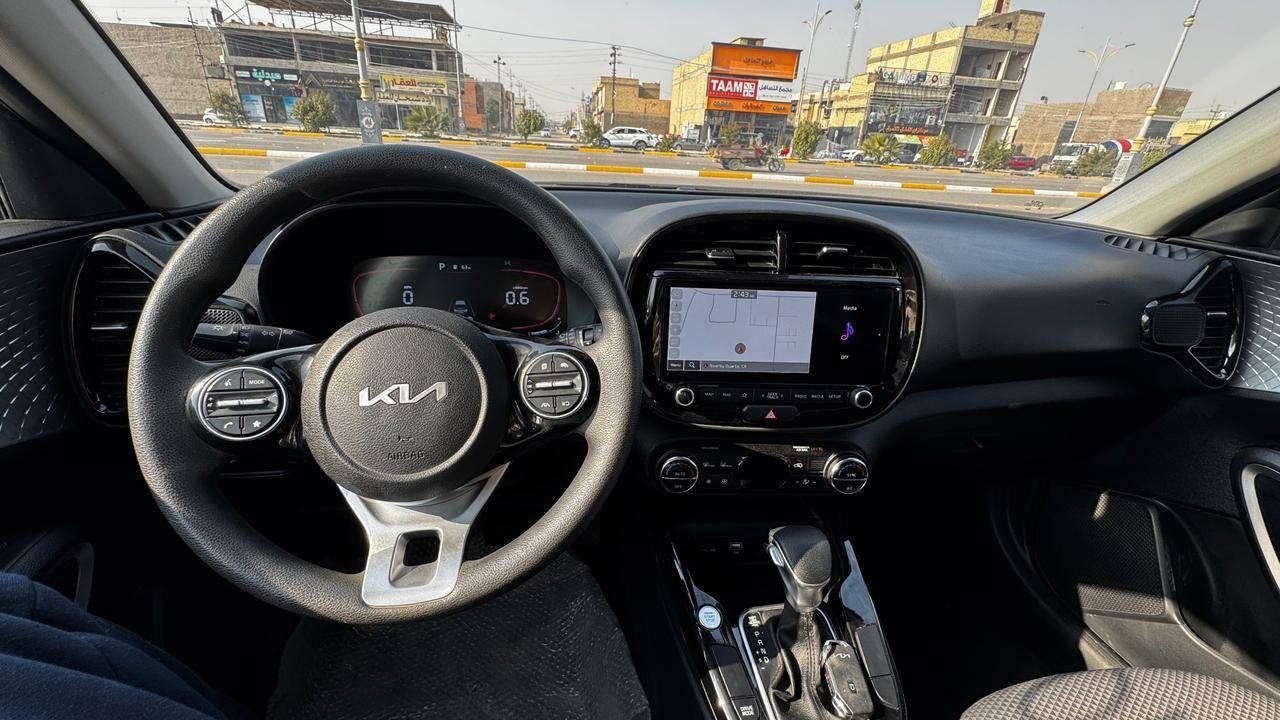 سلام عليكم 
كيا صول موديل 2025 فئة ال S
بصمه ورادر وكشن كهربا وشاشه الجبيره وباقي المواصفات 
حادث السياره صبغ بابتين والبنيد 
#السياره مكفوله من اي لغد وشاصي ودواخل 
عداد المسافه 9500 فقط
السعر 143 
***********
