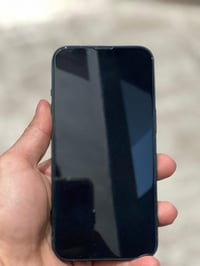 ايفون ١٣ عادي ذاكره ١٢٨ بطاريه 84  الجهاز كلش نظيف فقط مبدل شاشه اصليه...