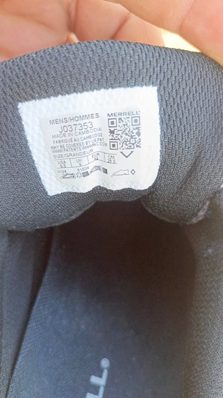 السلام عليكم حذاء جبلي قياس 42  عنوان بغداد البياع بقرب من مصرف بغداد ‏‪***********‬‏
