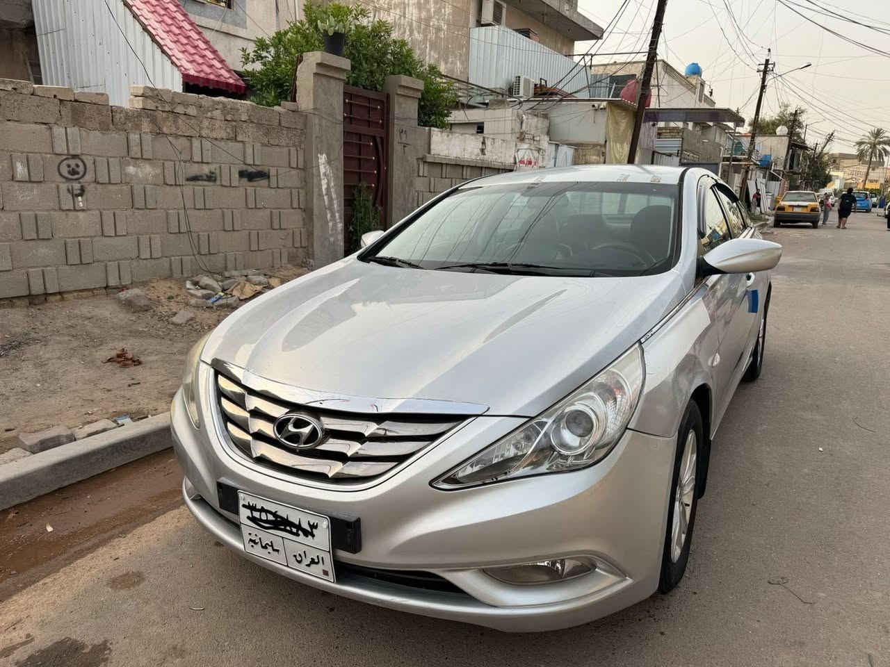 يالله سياره جديده مناقصها برغي ارقام انكليزي وسنويه سعر 44 بيها مجال بسيط مكاني بغداد اتصل عل رقم وبي واتساب ***********
