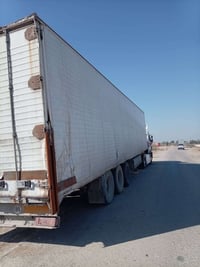 بوكس • كوت • قابل تفاوض