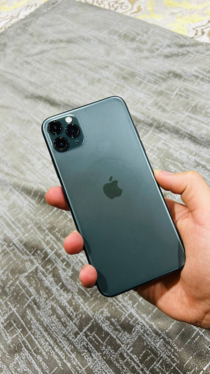 ايفون 11 برو ماكس
ذاكرة 256
بطارية 86
نموذج M
جهاز على ايدي ما مفتوح بي شي وصل الشراء موجود  
 فقط طارف الشاشة اليسار ما يلمس مثل ما موضح بالصور وما مأثر على الوضوح

رايده 270 مجاال بسيط سعره بعتبار شاشة

رقم *********** رجاءً اقرأ المنشور زين قبل لٱ تتصل مكاني موصل الأيسر
