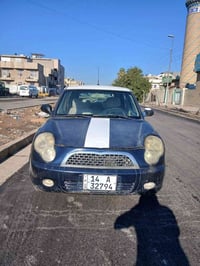 عندي ليفان كير عادي موديل 2012 سنويتها ورقمها و الهزه جدد لغايه 2030 س...