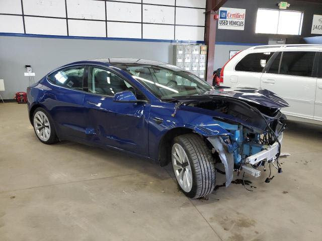 للبيع او مراوس بسفك السعر 145 هذا حادثهه أربع قطع صبغ الجاملغين والباب عكس السايق سياره جاهزه الاستفسار *********** بغداد المدائن
