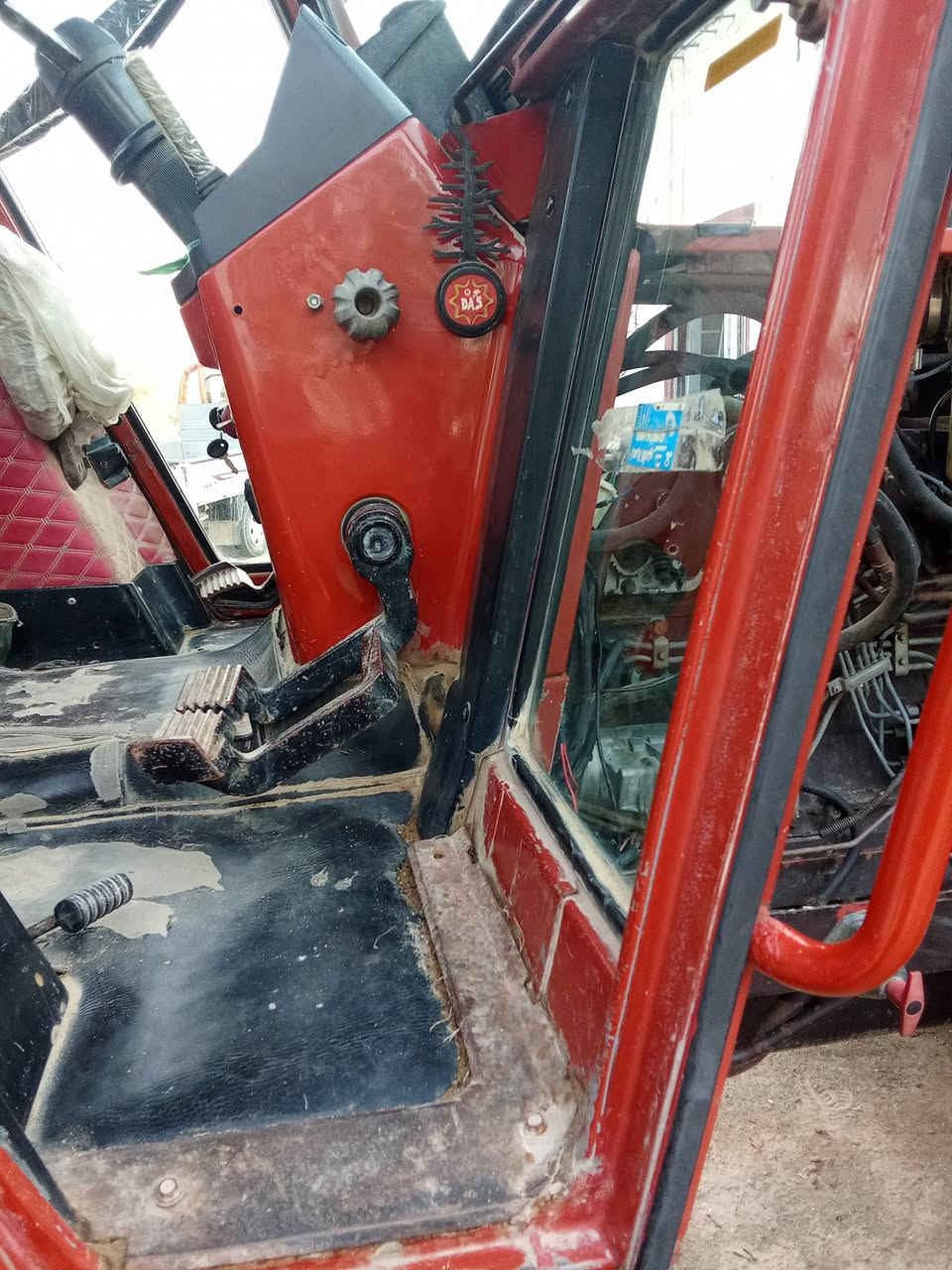 سلام عليكم مكينه للبيع فيات مكفوله من كل شئ تكمه عريضه اكسن بارز وراها فدان 14 البير جديد سعر 35 مكاني كربلاء ***********
