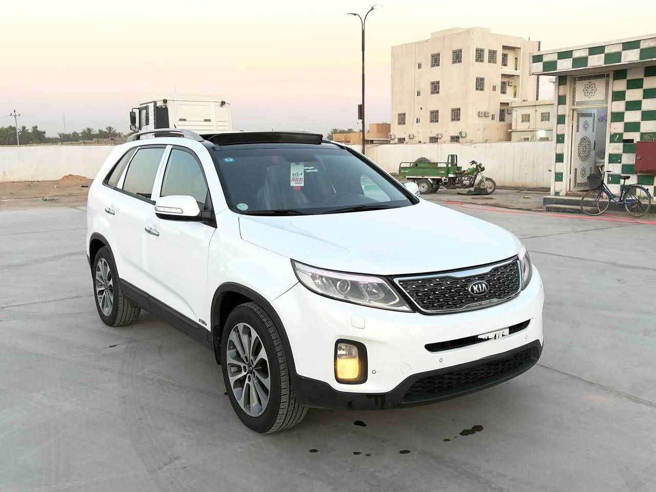 #سورنتو  فول  1/1
#كويتي
موديل2015
#رقم_بغداد_دولي_بسمي
#كفاله_عامه_ع_وضع_الشركه 
محرك 6 سلندر  
ماشيه 150
المواصفات،،،،،،
فور ويل 
بانوراما طكتين
بصمه تشغيل
بصمه ابواب
7 راكب دواخل ملكي
جلد قرميدي
3 قطع تبريد
كشن كهرباء
زراگ لايت
كشنات جلد  
حساس خلفي 
حساس امامي 
كامره دواره خلفيه 
تبريد 3 قطع
بك لايت لد 
لد امامي 
لايت دوار
دبل ايرباك 
تحكم مقود 
مثبت سرعه 
ECO اقتصادي 
اناره داخليه بلاديه 
كتلوكات 
السياره جديده جداً وع وضع الشركه 
للاستفسار  
***********
***********
مكان السياره بابل
