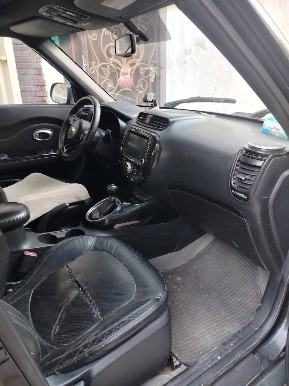 سلام عليكم كيا صول موديل 15 بغداد مدينة الصدر قطاع71 
رقم الهاتف ***********
