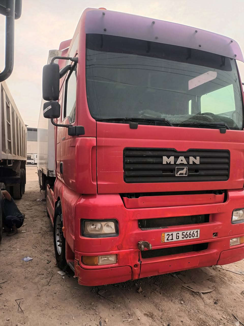 مان تيكه للبيع مديل ٢٠٠٤بم ونوزل السياره جاهزه فضل من الله رقم سلمانيه الرقم الجديدتخم تايرشرط التحويل مسجله صهريج السعر١٢٠وبيه حجم المحرك ٤٦٠الرقم الهاتف ***********
