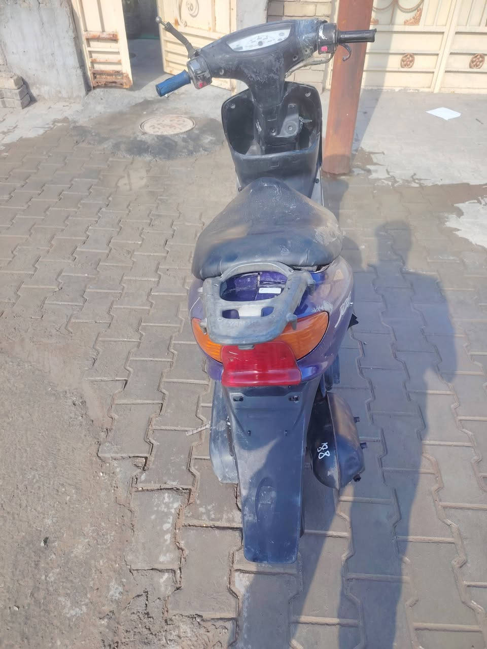 عصفورية كهربائيات شغاله عوزهه جوزة وترتيبات السعر 150 بغداد الشعب ***********
