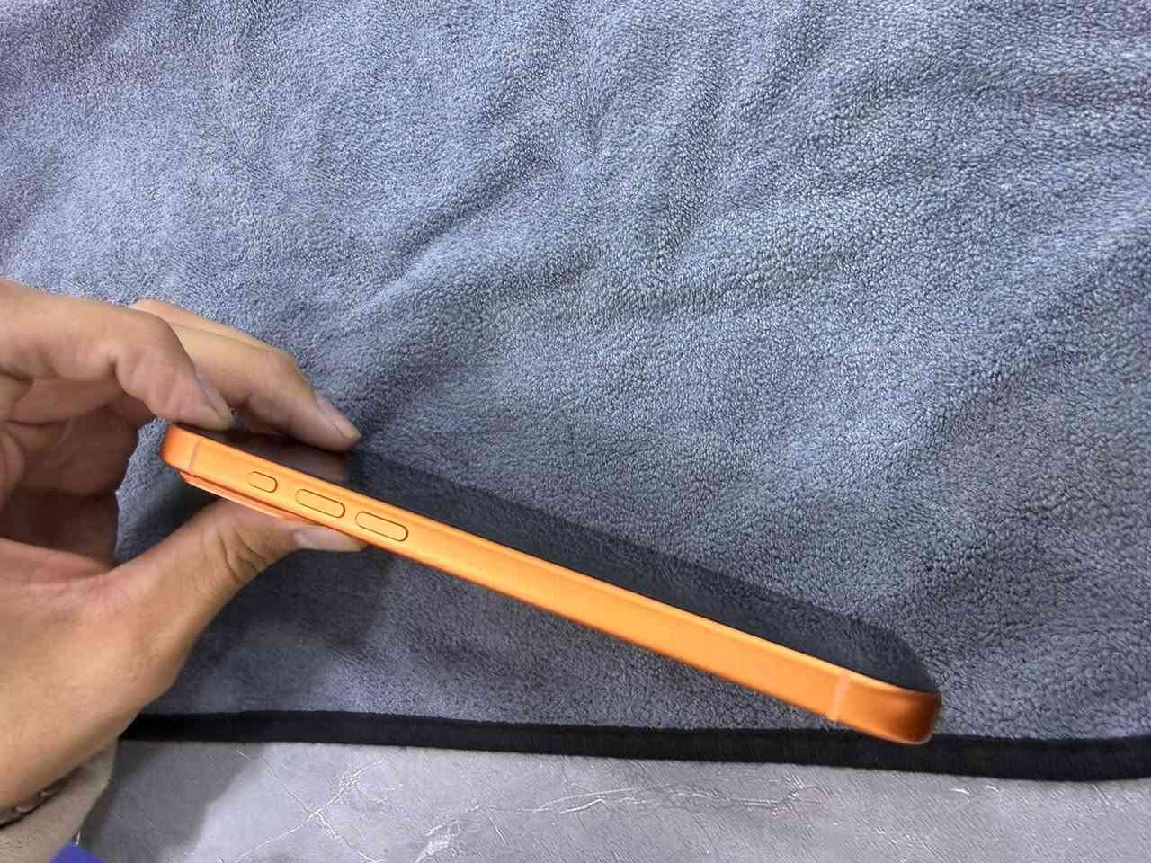 سلام عليكم 17بروماكس ايسيم ذاكره 256مشحون 50مره بطاريه 100جديد صارله اقل شهرين سعره 1750قفل رقمي ***********
