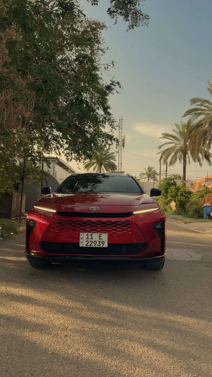 تويوتا كراون سيجنا (( Crown Signia ))
موديل 2025 فول مواصفات ١/١ لمتدد 
ماشيه 15 الف فقط
وارد امريكي حادث جدا بسيط

السياره جديده جدا ومميزه 
السعر 337 ورقه للاتصال ***********
مكاني بغداد اليوموك / 4 شوارع
