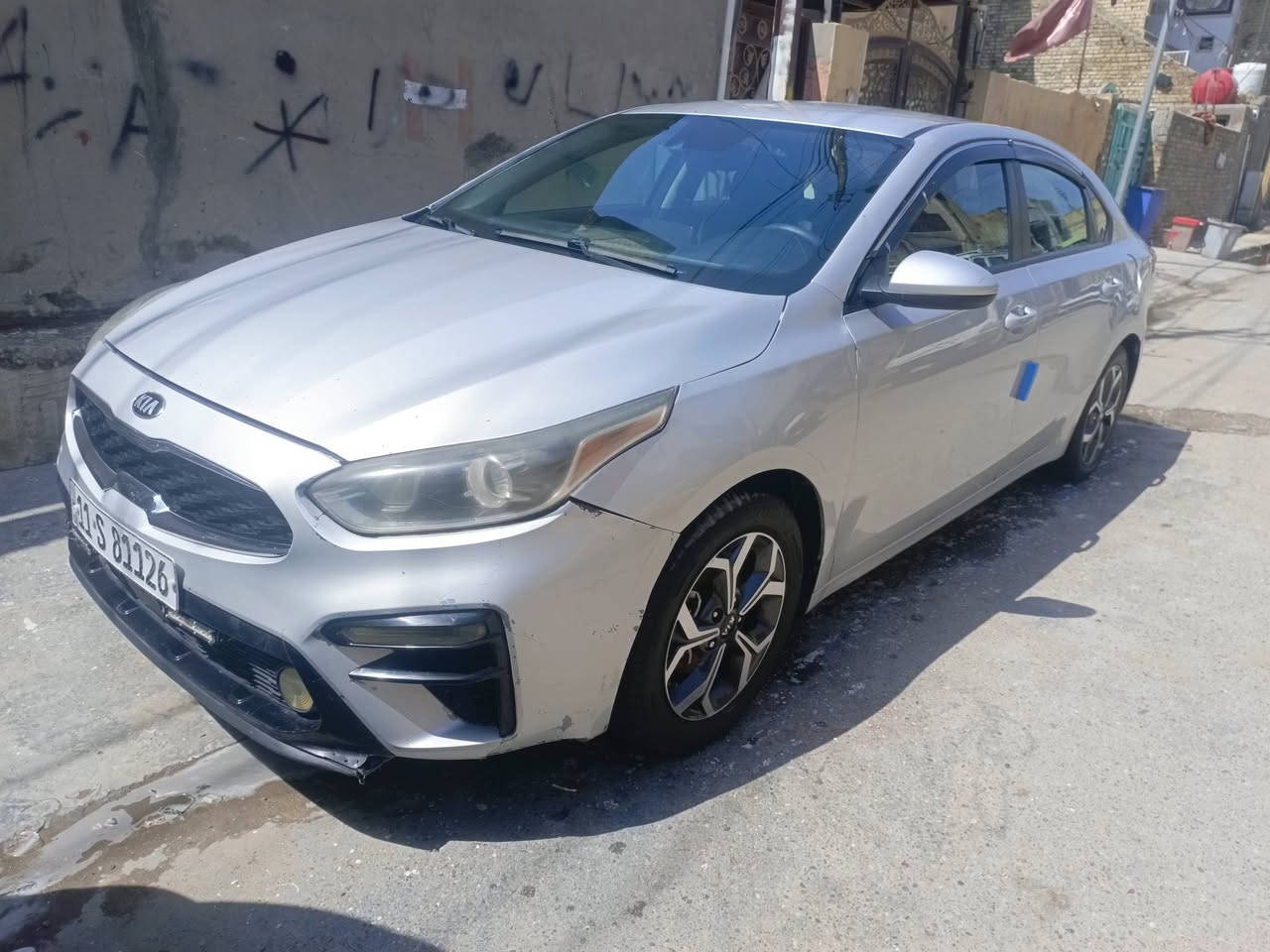 سلام عليكم للبيع كيا فورتي مديل 2020 رقم بغداد E جديد ..وراد امريكي ..حادثها بنيد وجاملغ ...مكينه 2000
السياره جاهزه مال جناي     ... مكاني بغداد الورفلي ❤️ 
الرقم ***********          غير متواجد عل نت 😉 
الرقم ***********.       تحويل مباشر بسمك 😇 
                    اتصل واني خادم 😇
