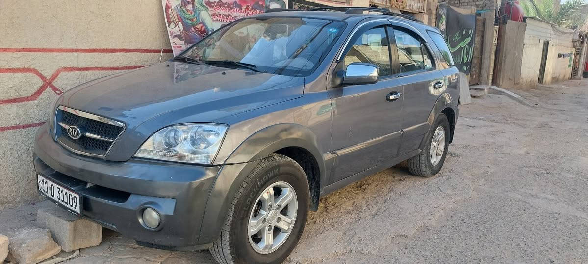 سلام عليكم سورنتو مديل 2006 بغداد محرك 3500 دفع رباعي كير ومحرك بلادي نضيف جدآ تخم تاير جديد كهربائيات سنتر لوك كله تشتغل شاشه وأرد خليجي مصبوغ حزام جمالية بدون حادث صدر امامي وخلفي نضيف جدآ سنويه بسمي رقم هزة جديد سعر 72 مكاني بغداد العبيدي حي البتول ***********
