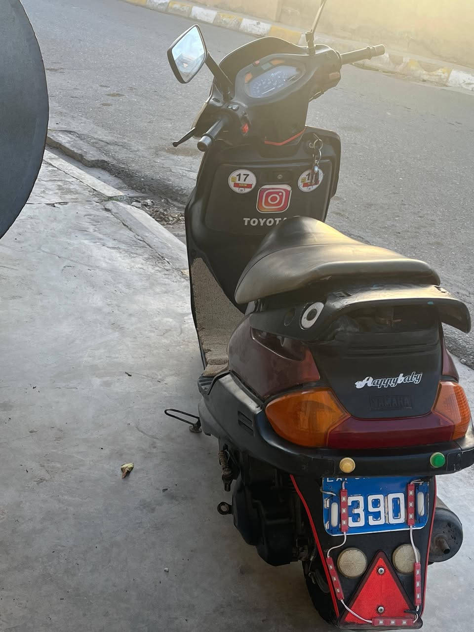 سلام عليكم
دراجه فراشه ياباني نضيفه و محرك ما مفتوح


**إذا كنت صاحب هذا الإعلان وتريد حذفه لأي سبب، رجاءا أرسل رسالة إلى الدعم الفني**