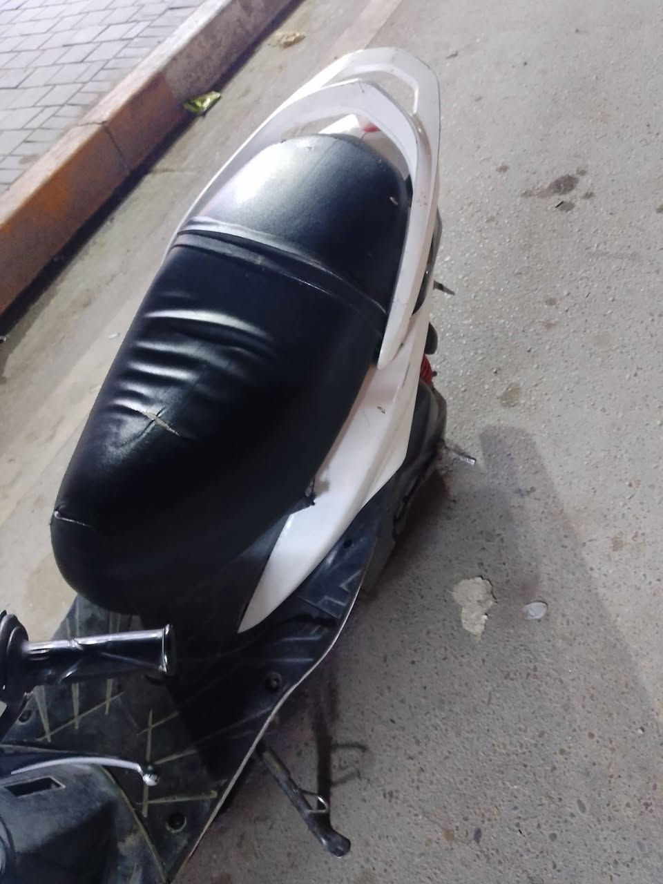 السلام عليكم دراجه كامله مابيه كل نقص كهربائيات كلهه شغاله خير من الله


**إذا كنت صاحب هذا الإعلان وتريد حذفه لأي سبب، رجاءا أرسل رسالة إلى الدعم الفني**