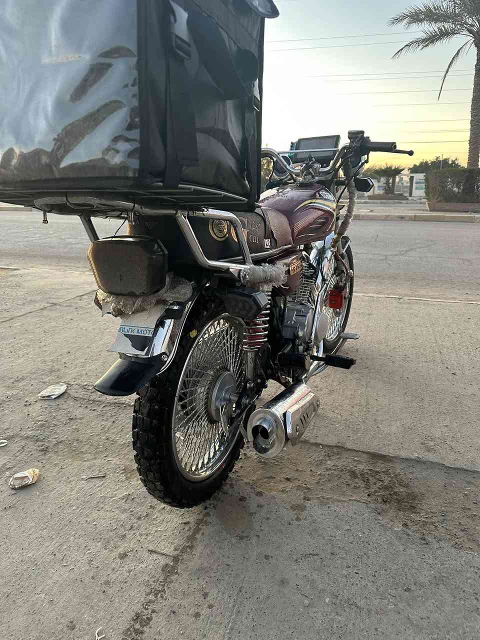 سلام عليكم دراجه موديل25 مفوله ع اخير دراجه برغي مناقصها غير بس عمبار امامي فقط +سعر لدراجه 650 وبيها مجال مكاني تكريت شارع لحتفالات مامتواجد ع خاص فقط ع رقم /***********
