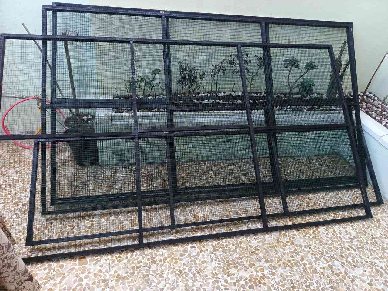 بوردات تعليك ترهم لأي شي. ملابس. أحذية .موبايلات شغل مرتب . ((عدد 5))  .. 3كبار و2 اصغار .السعر كلهم ب75 ألف
العنوان موصل  . للأستفسار 
***********
***********
