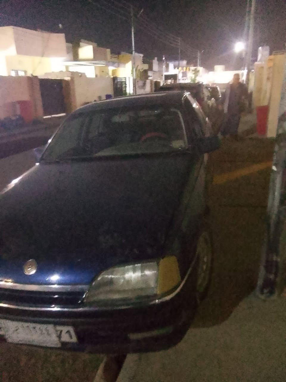 مكلفه بنشر وبل اوميكا  البيع سياره الصور مالته مو وضحه حيل جديده كير محرك شرط  محركه ٢٠ دخل جدآ جدآ جديد كشرها بلادي السياره كاعده وحلوه السعر خاص ،
***********
