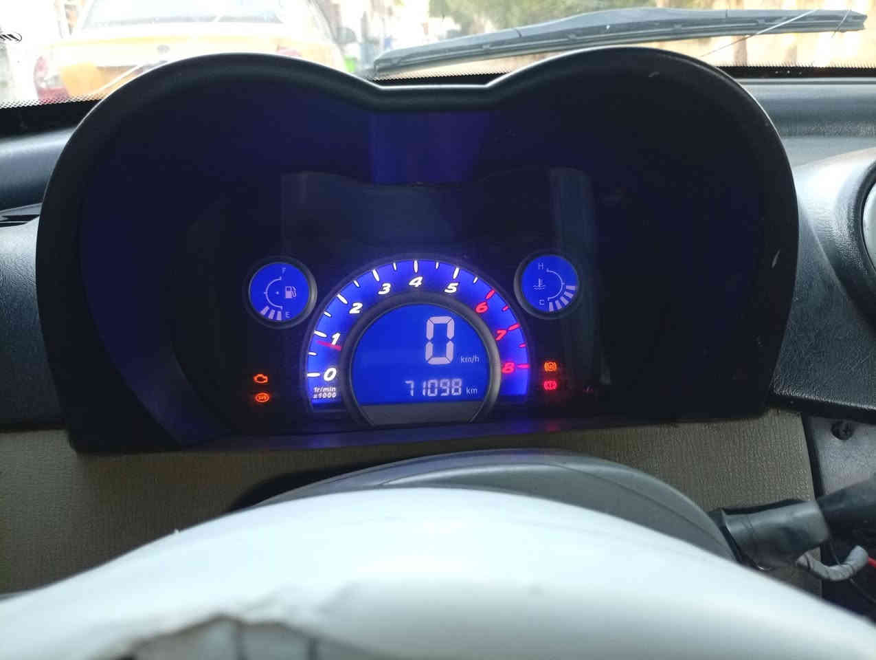 السلام عليكم ليفان 320. 2011 رقم بغداد سنويه 2027 السياره كلج جديد مشط جديد كلشي بيه شغال مكينه ناعمه السعر 18 وبي مجال ***********
