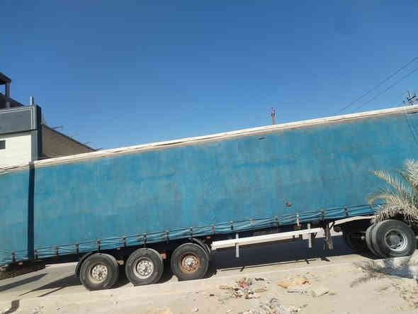 للبيع سعر ٦٥ وبيه مجال ***********
