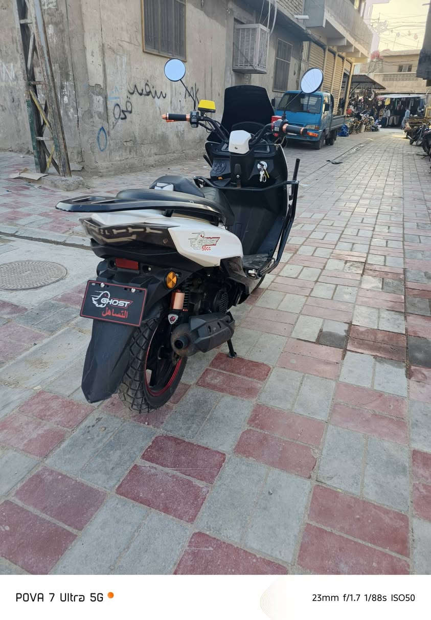 اسلام عليكم دراجه اسم سترونك مدرعه للبيع السرعه تقفل 120 عداد اكتروني عليه دعديل هواي المبي ثري هديه السعر 950 وبيه مجال هاذ الرقم ***********
