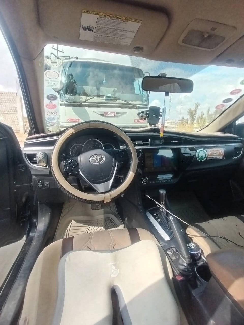 كورولا 2015 بيها اربع قطع من دون دواخل السعر 105 للاستفسار
***********
