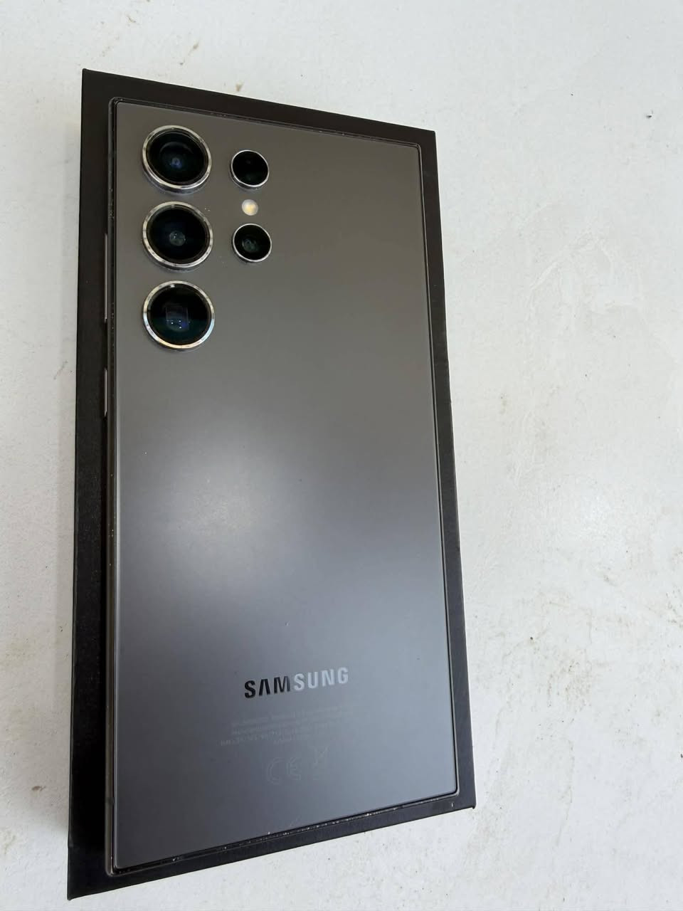 S24 الترا
جهاز جديد بمعنى الكلمه مستخدم قليل 
 وكاله الوطني خطين 256
مكاني ناصريه مركز 
السعر ٨٦٠ الف 

***********
