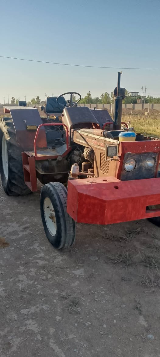 مكينة عنتر زيتور للبيع شغالة نكرة سلف ستيرن بور تايرات نظاف الملحقات دسك 16 صاج ألماني مع فدان البير تركي حجم 10 مع خرماشة مع ديجر صغير وديجر كبير المكان محافظة واسط قضاء بدرة للاستفسار الاتصال على الرقم ***********
