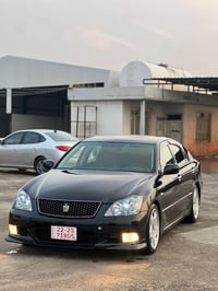 كراون ٢٠٠٧ • أحمر • فول مواصفات