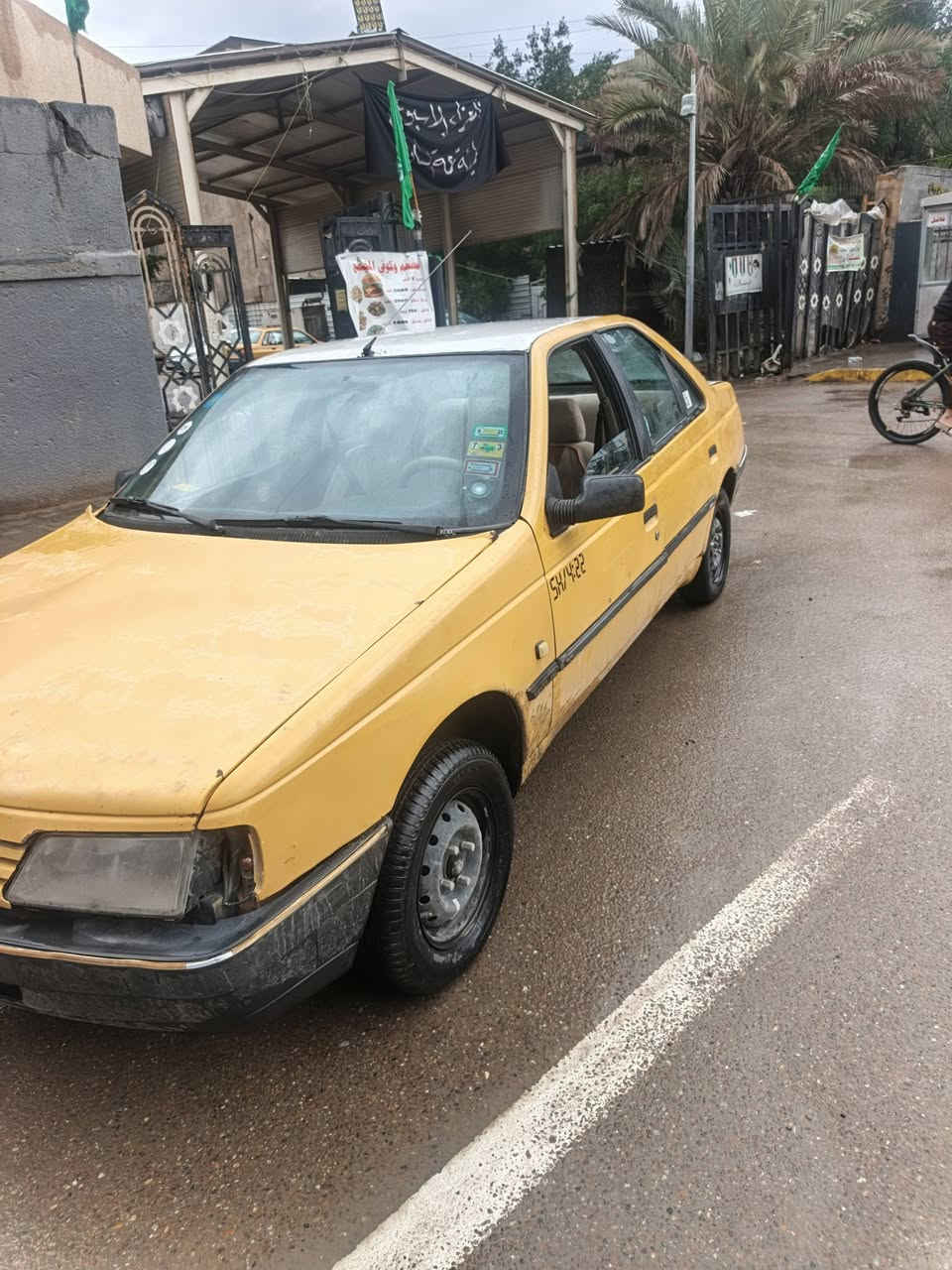 السلام عليكم بيجو روى موديل 9 سياره جديده بمعنى الكلمه كير مكينه مكفولة تخم تاير جديد السنويه 29 تحويل مباشره السعر 17 وبيها مجال بسيط عنوان بغداد الزعفرانيه ***********
