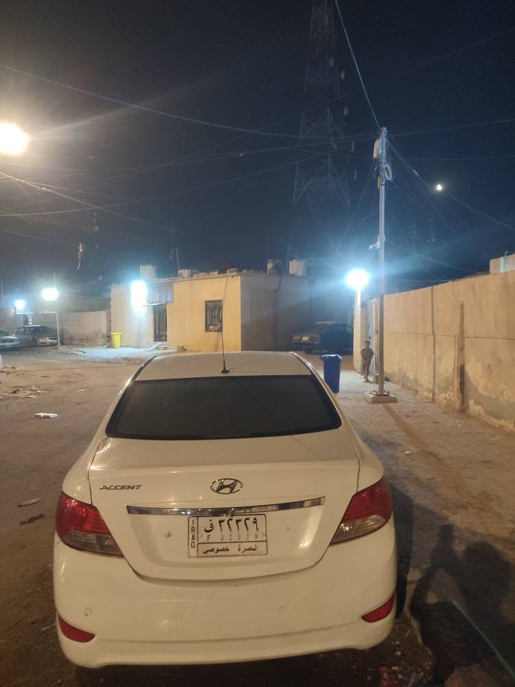 هونداي اكسنت موديل 2014 خليجي محرك 1600 سياره جاهزه محرك كير تبريد حداده بيها تبديل صندوق اثر ضربه  سنويه تنتهي ب 28 سعرها 80 وبيها مجال قليل مكان المعقل دور الهنديه 
*********** البصرة, العراق
