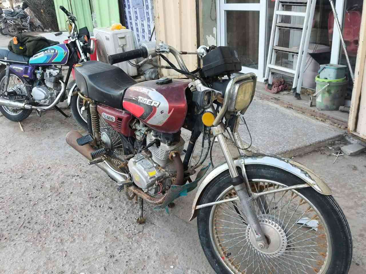 مكلف بل نشر
السعر 350 وبيهاا مجال 
أتصل ع صاحب الدراجة وأفهم التفاصيل
الرقم ***********
