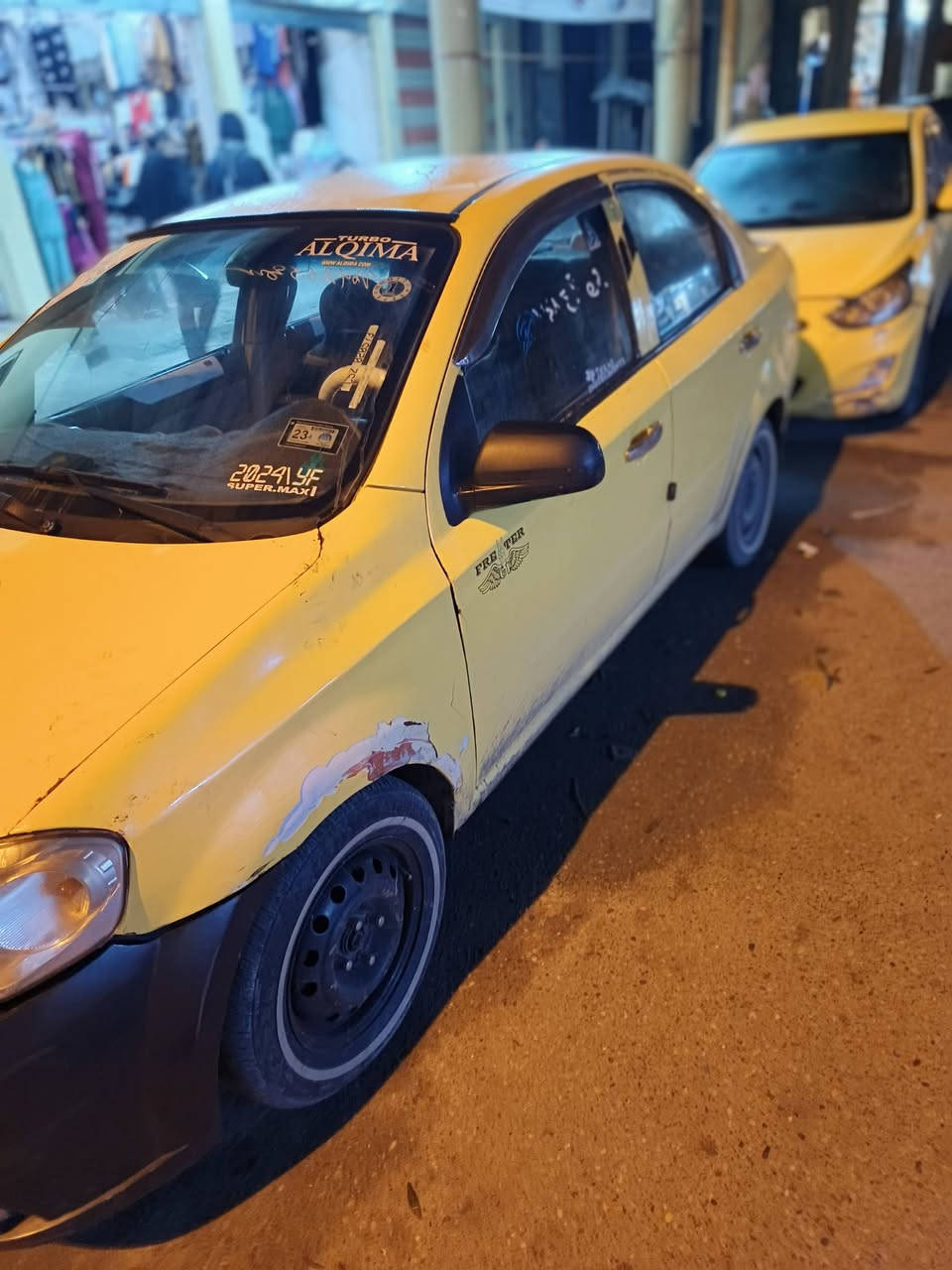 إسلام عليكم افيو لبيع موديل 2009 شرط مكينه وشرط كير شرط تبريد ***********
