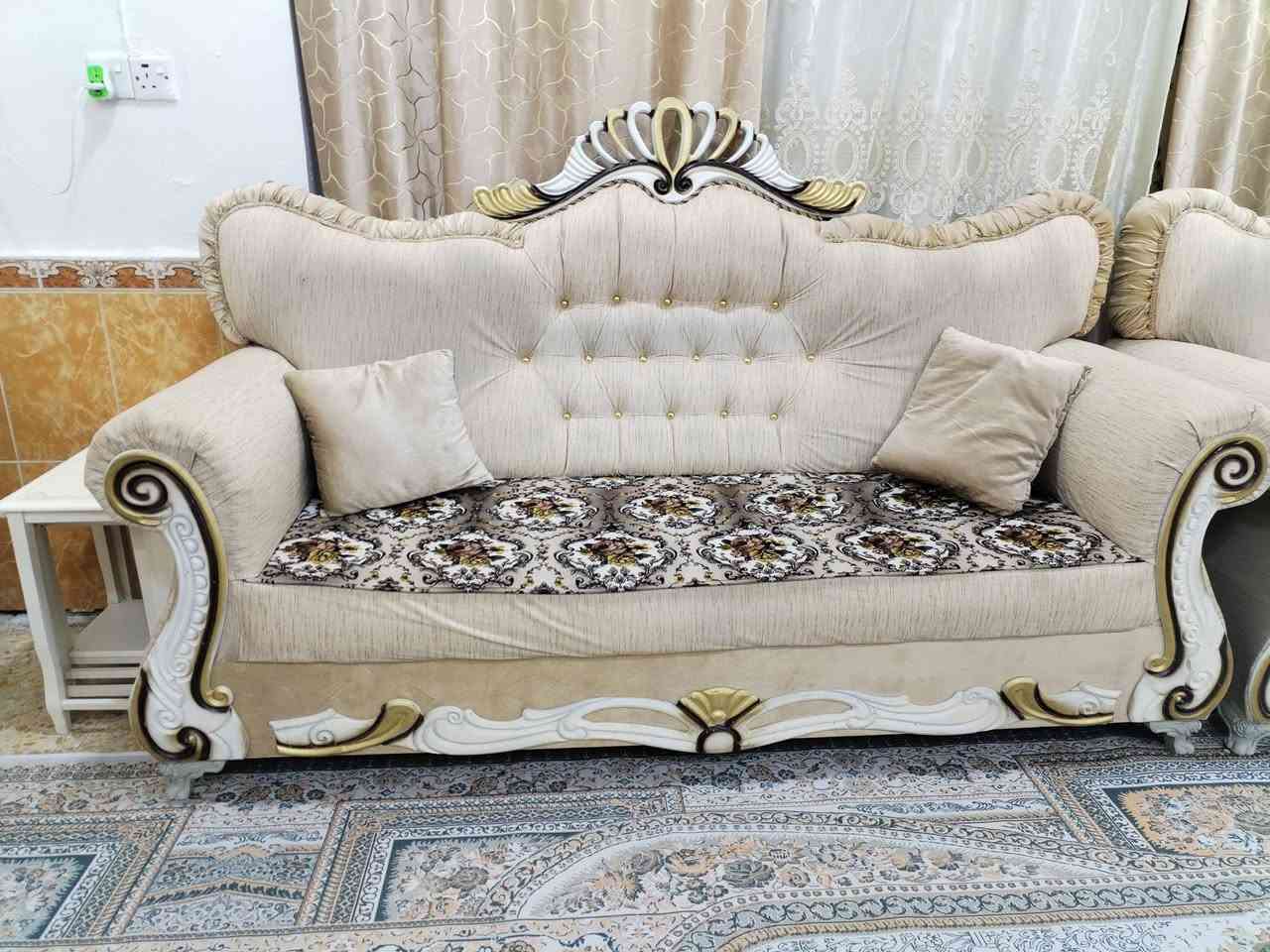 السلام عليكم تخم للبيع العدد 10قطع العنوان الديوانيه ***********
