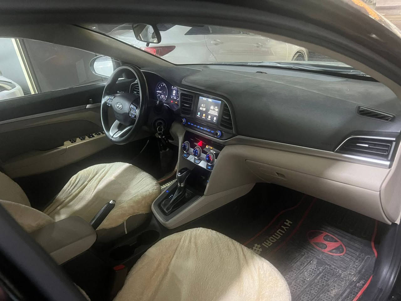 هوندا النترا  2019
دعامى بو دعامى بشرط
تحويل وكاله و غرامه بشرط
نيف دوكمه ره خى سائقى و
جمه لوغ صبغه
راداره 
شاشه مه زن
داخل زه ره 
برشوط شريكه
سنوي ياماي رقه م كه فنه 
64000هزارا جويه 
مكينه 20و دوش مرغوب
سعر 115و مجال
موبايل ***********
*********** اكر, نينوى
